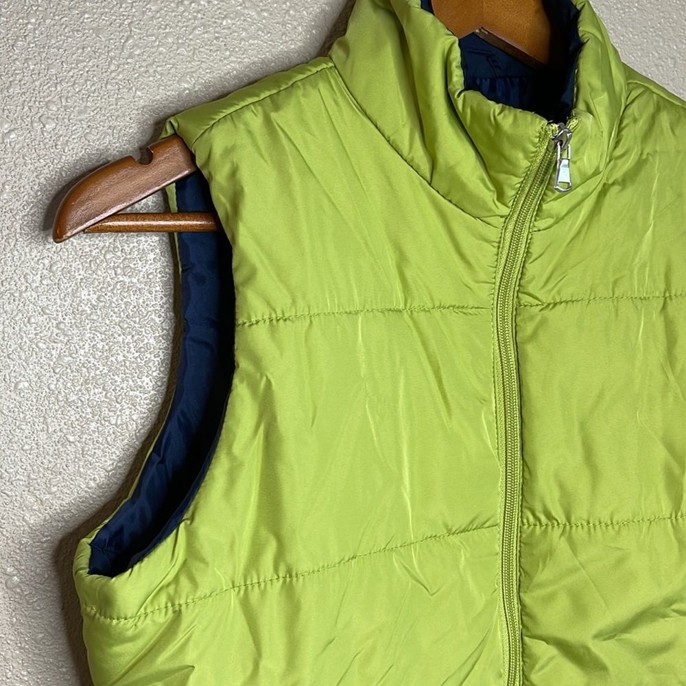 MADE FOR LIFE Puffer Vest - Picture 3 of 9